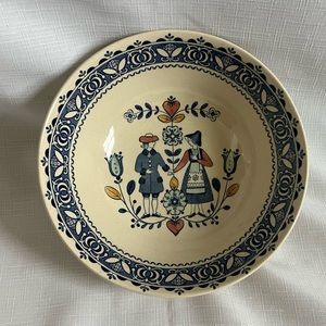 Staffordshire Johnson Brothers Hearts/Flowers Vegetable Bowl
